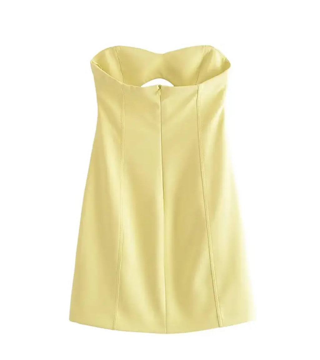 by andressa carvalho

vestito

abito di qualità

abito elegante

abito da donna