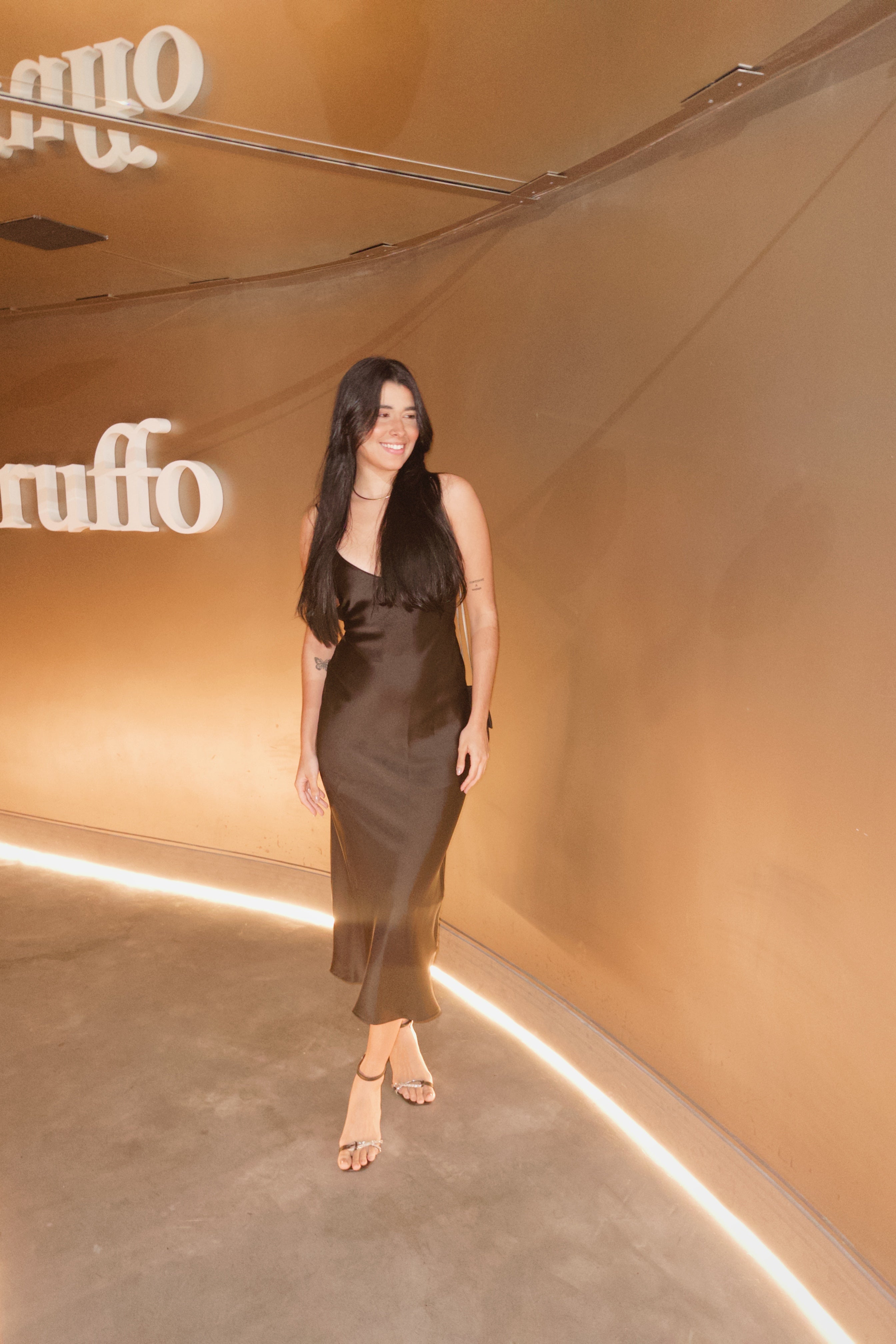 by andressa carvalho

vestito

abito da donna

abito elegante

abito di qualità

