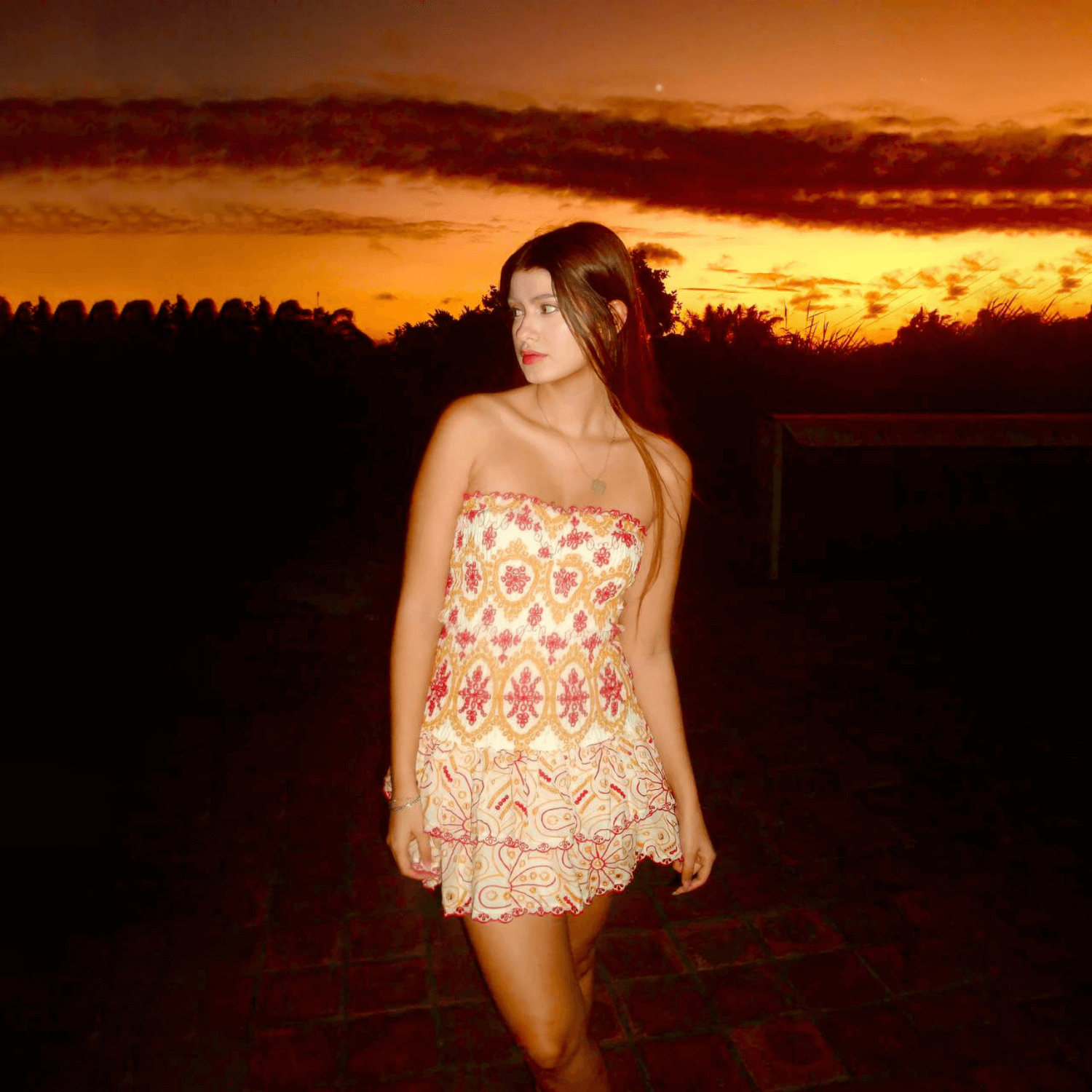 by andressa carvalho

vestito

abito di qualità

abito elegante

abito da donna

