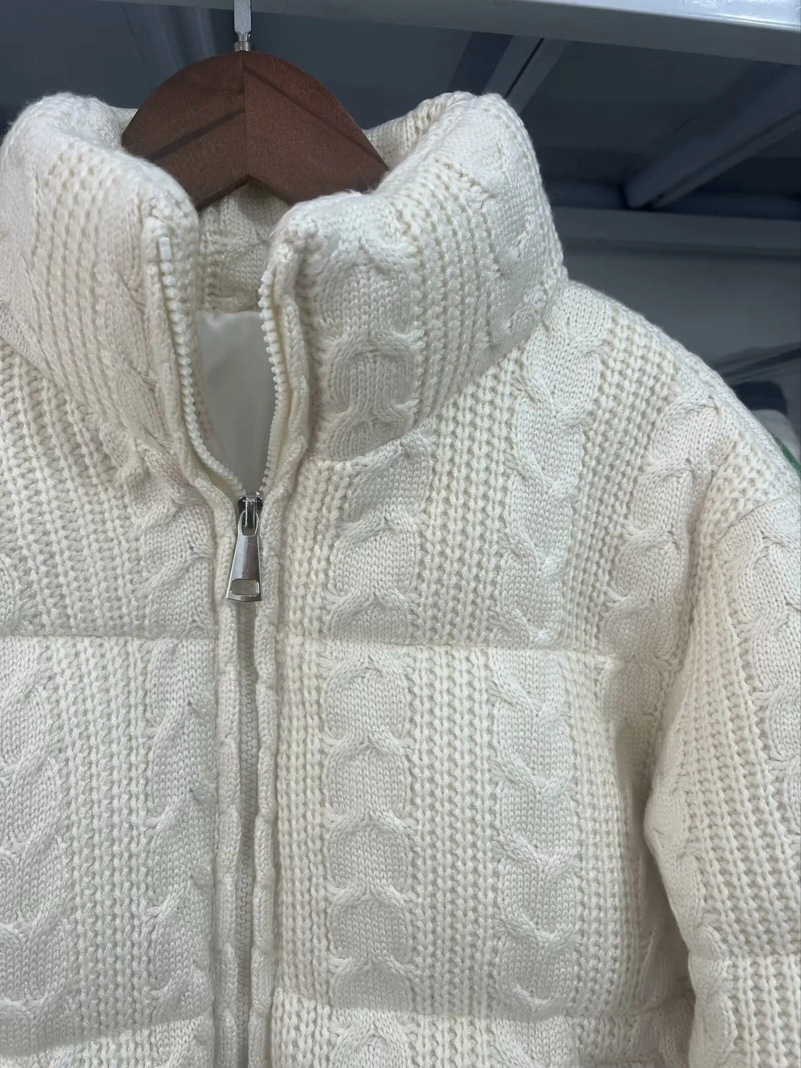 Casaco Lice

Casaco

Casaco de qualidade

Casaco Feminino

by andressa carvalho