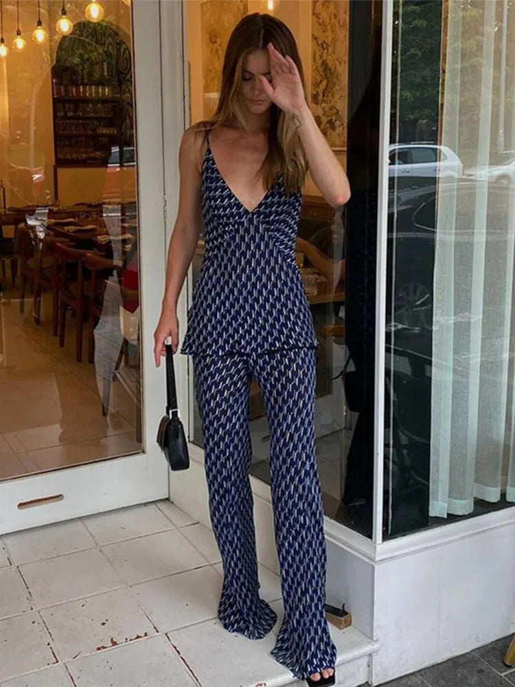 by andressa carvalho

impostato

impostato comodo

impostato da donna

impostare l'eleganza