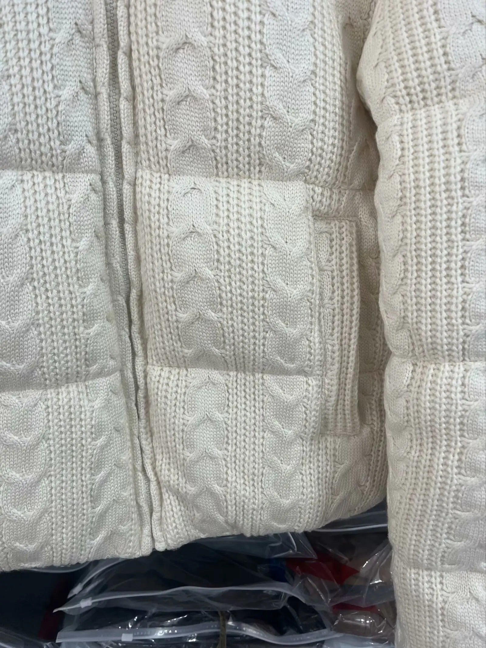 Casaco Lice

Casaco

Casaco de qualidade

Casaco Feminino

by andressa carvalho