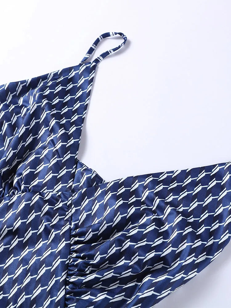 by andressa carvalho

impostato

impostato comodo

impostato da donna

impostare l'eleganza